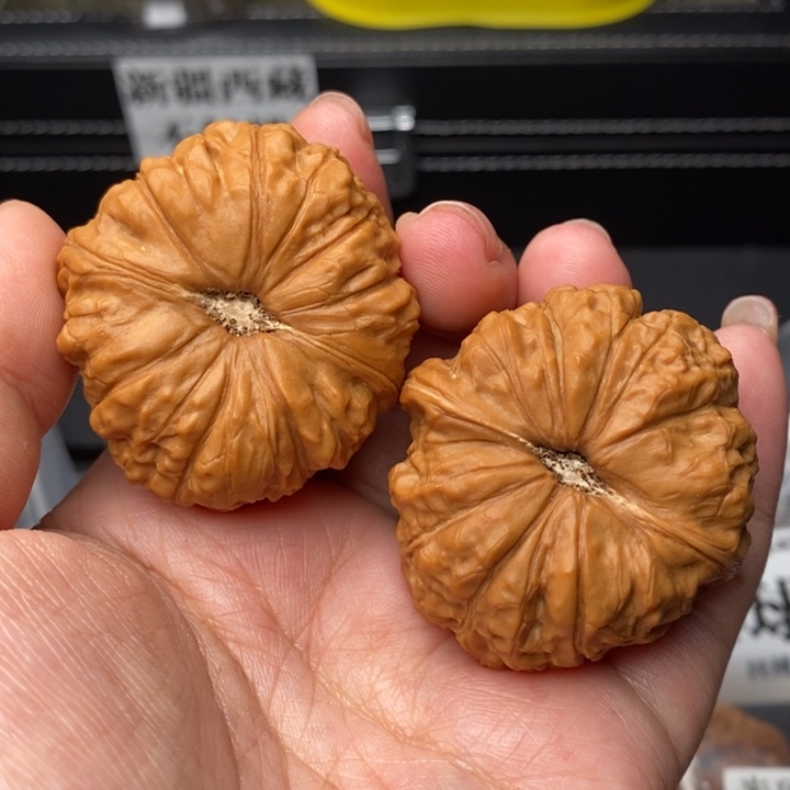 文玩核桃把件42.5南瓜