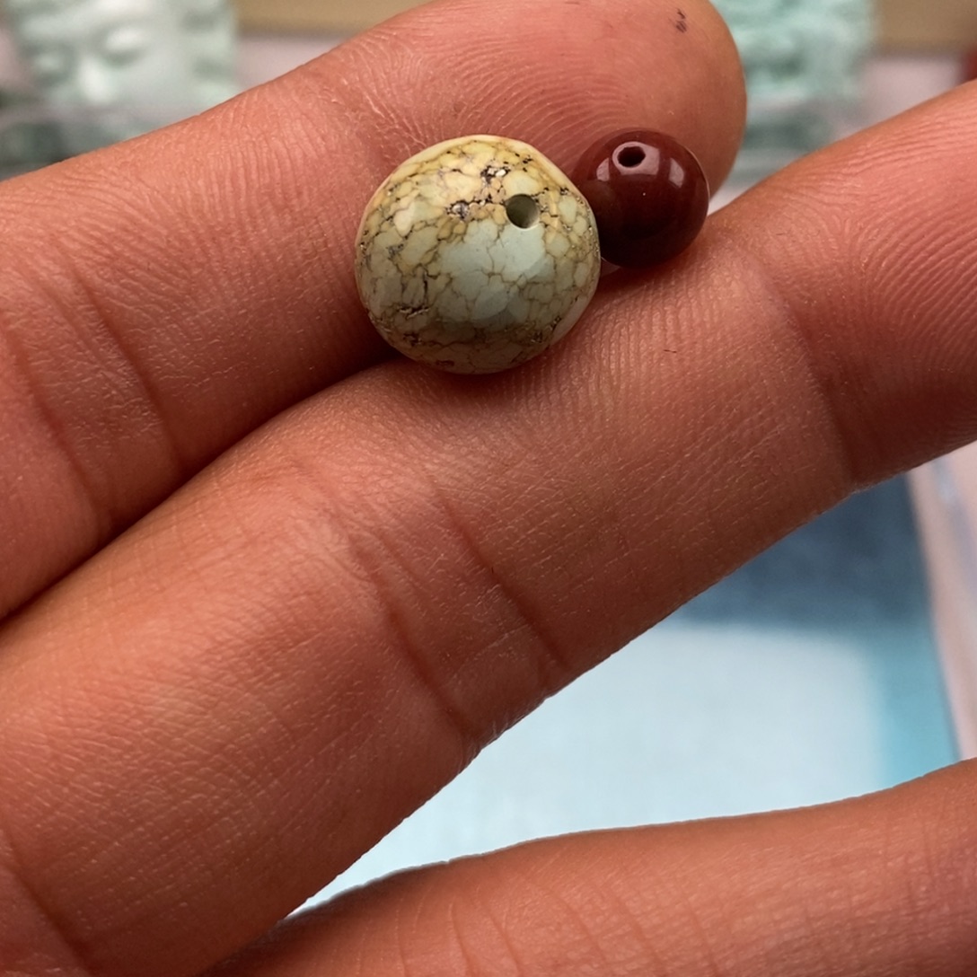 秣***兮南红玛瑙未镶嵌珠宝半成品