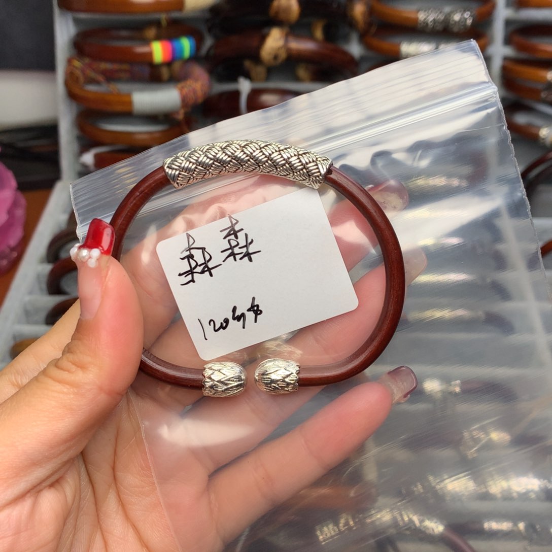 木森**妈。。。。。。。。。。。。。