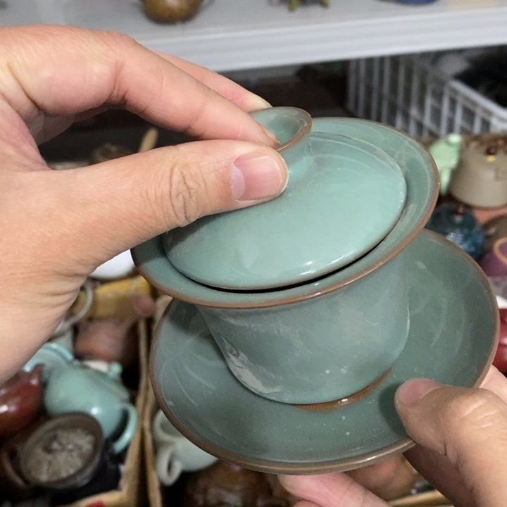 陶瓷艺术品及陶瓷壶