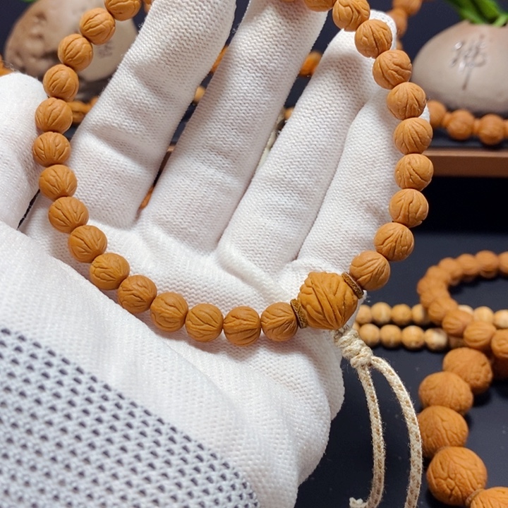 桃核手串玉龙脊手持