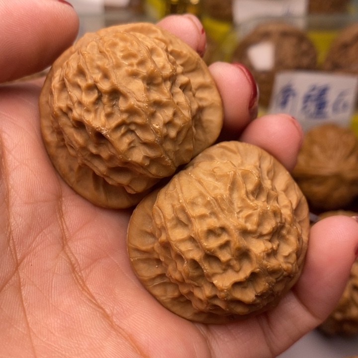 文玩核桃把件瓷娃娃38