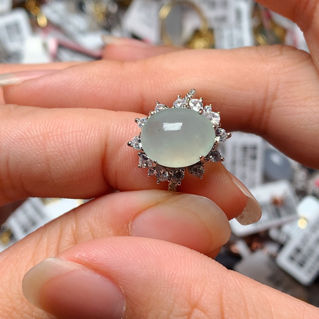 翡翠戒指银S925镶嵌天然翡翠戒指