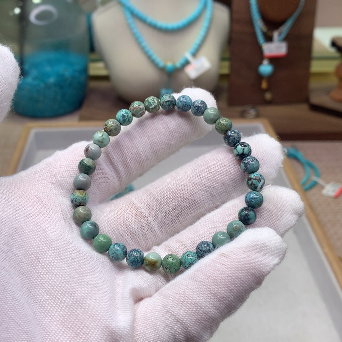 绿松石配饰未镶嵌