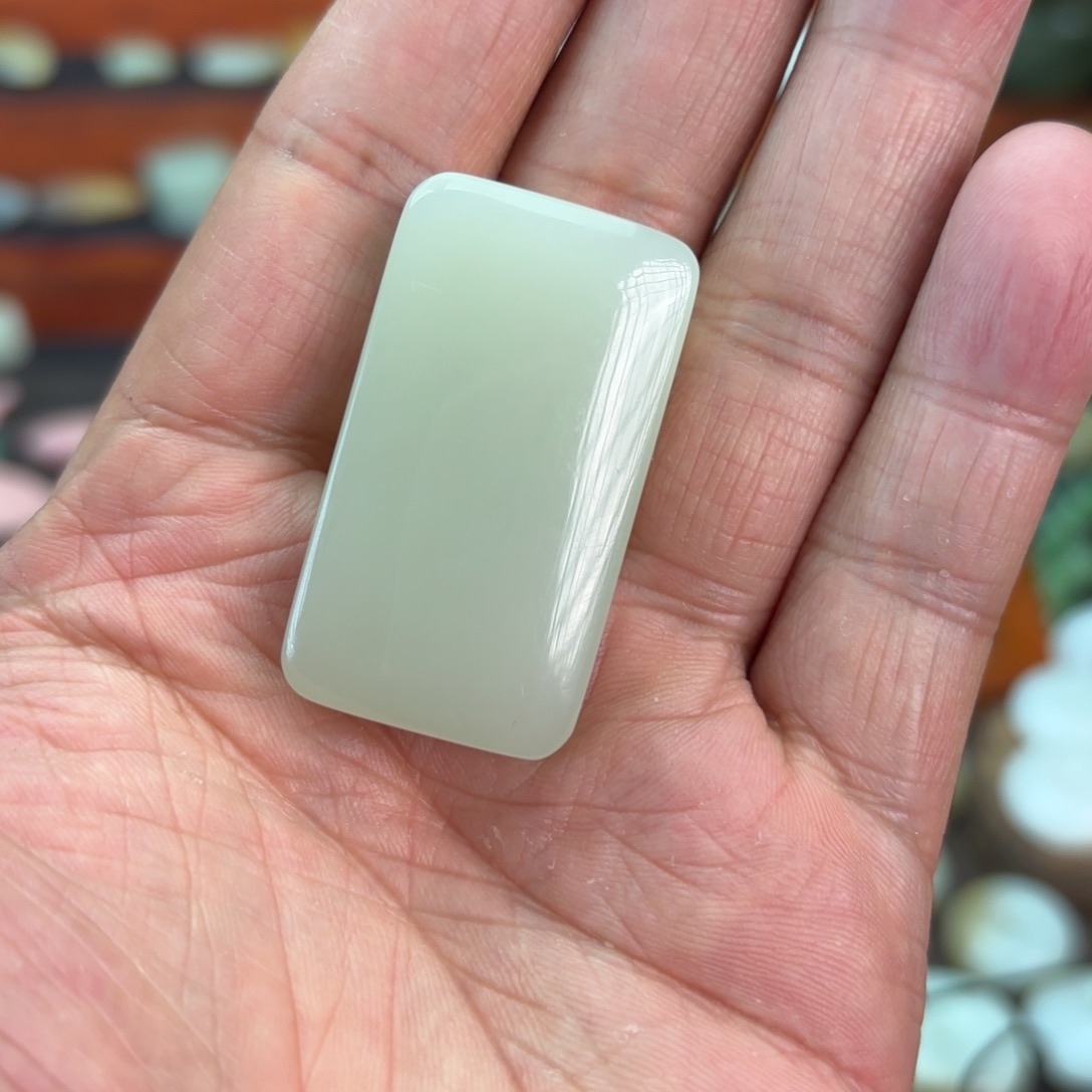 和田玉（糖玉）颈饰未镶嵌