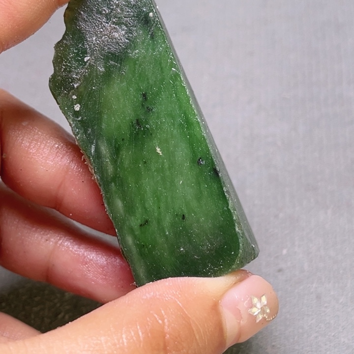 和田玉（糖玉）未镶嵌珠宝奇石