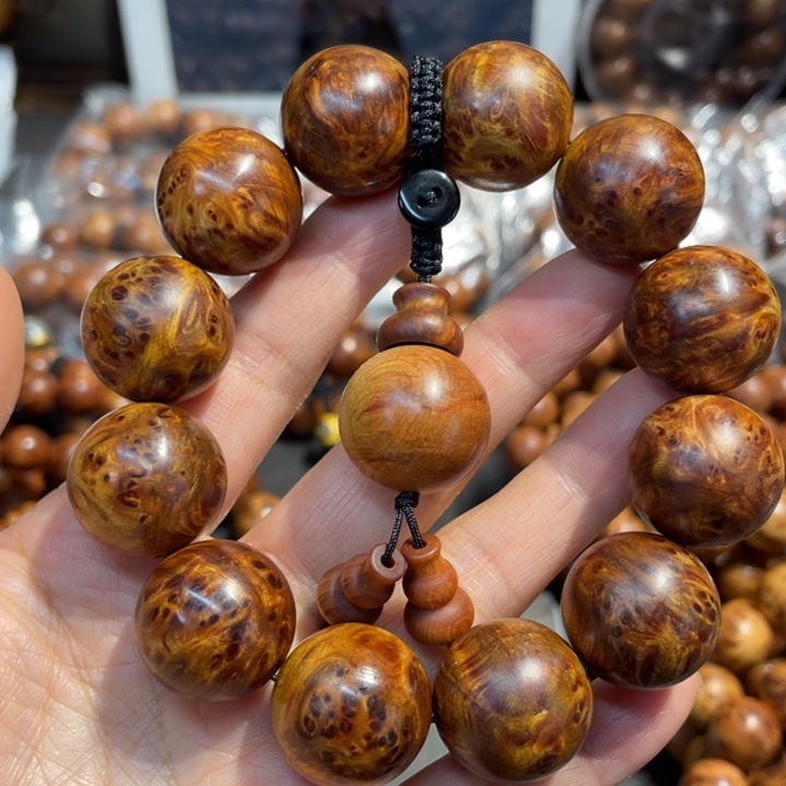 柏木（崖柏）无事牌20骨料黑金凤尾满瘤疤