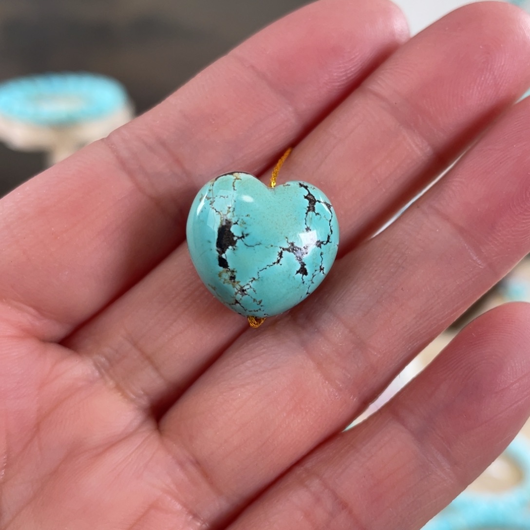 绿松石未镶嵌套链16*15瓷釉级爱心吊坠