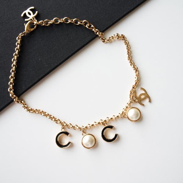 Chanel 24珐琅珍珠COCO项链