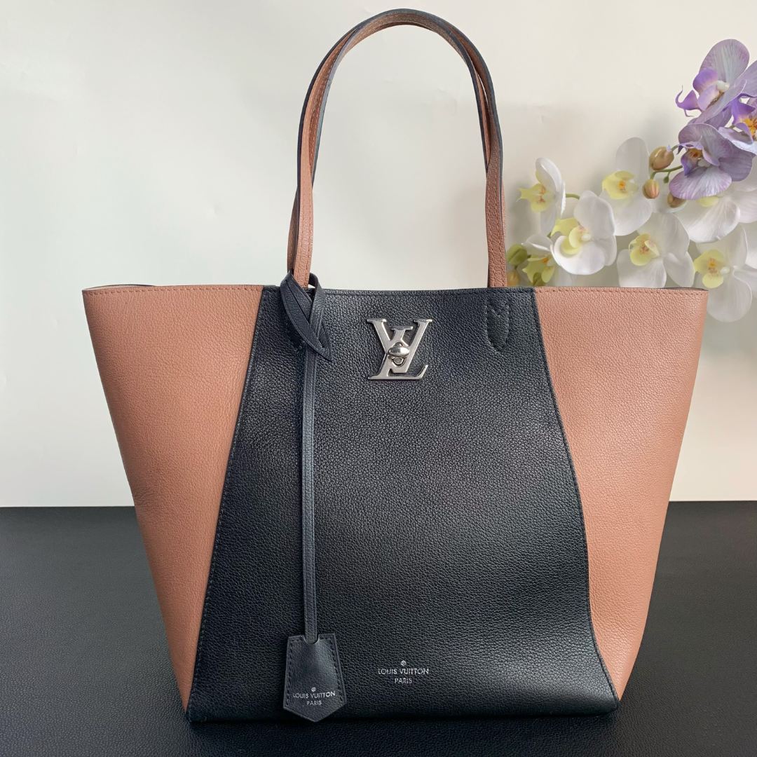 99新 LouisVuitton/路易威登 【闲置】lv lockme 贵价tote