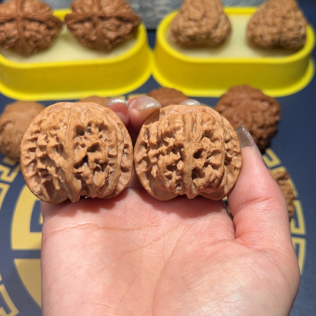 文玩核桃把件苹果园41