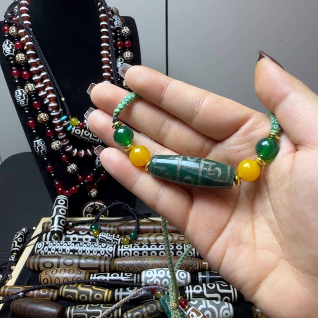 玛瑙/玉髓合金颈饰