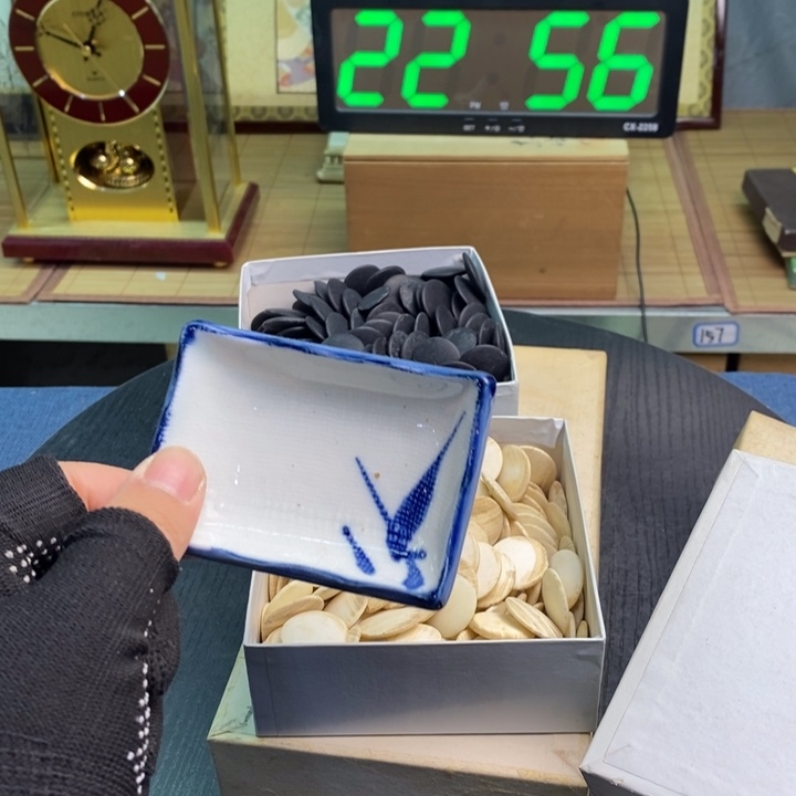 摆件有瑕疵有瑕疵