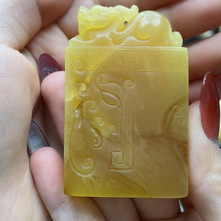 琥珀颈饰未镶嵌吊坠