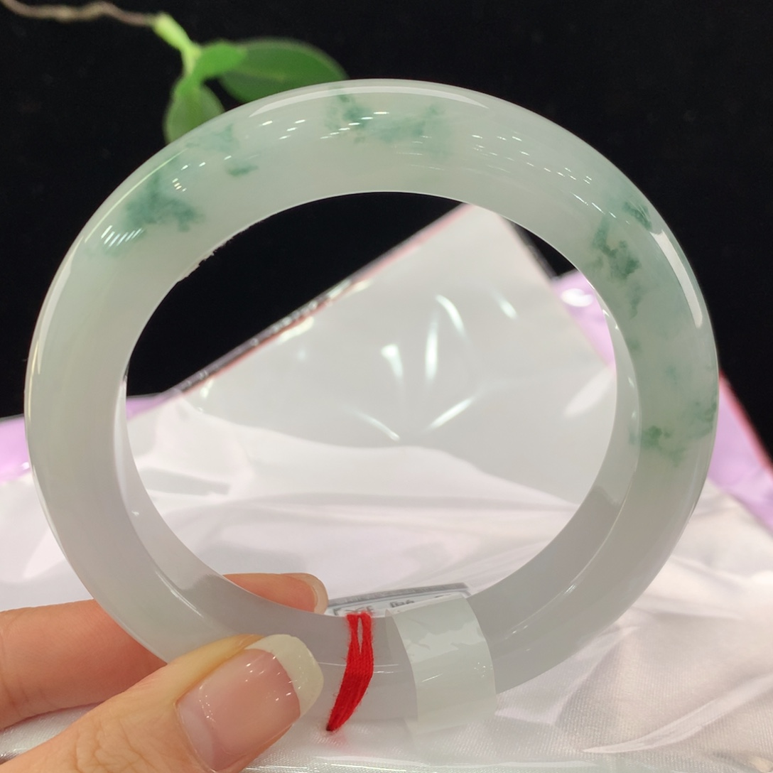 翡翠手镯未镶嵌111-0028