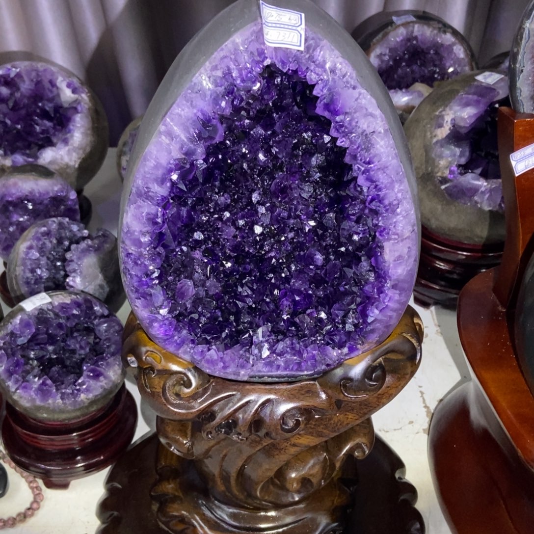 紫晶大型摆件（非配饰）未镶嵌潘