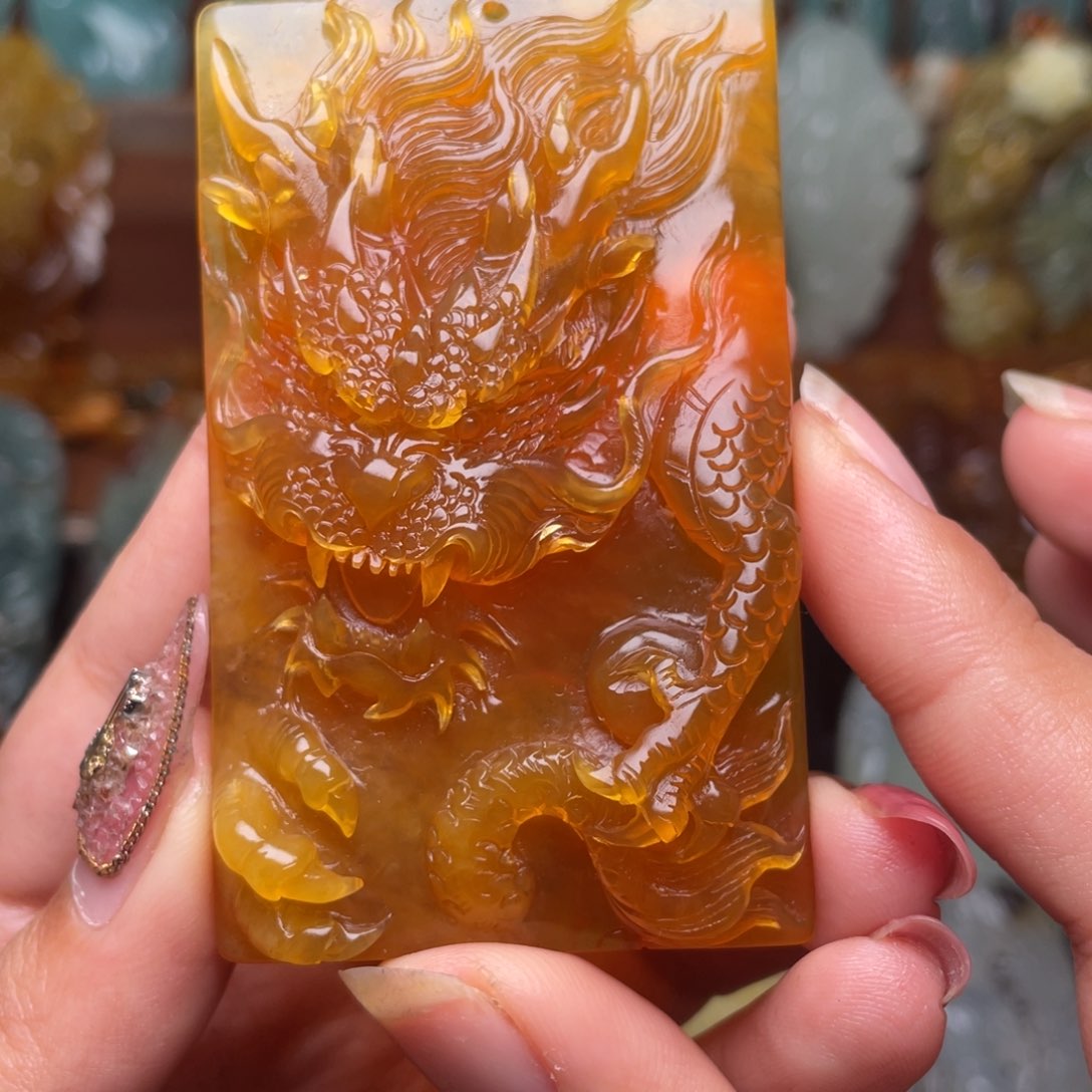 蛇纹石玉颈饰未镶嵌晨*洋