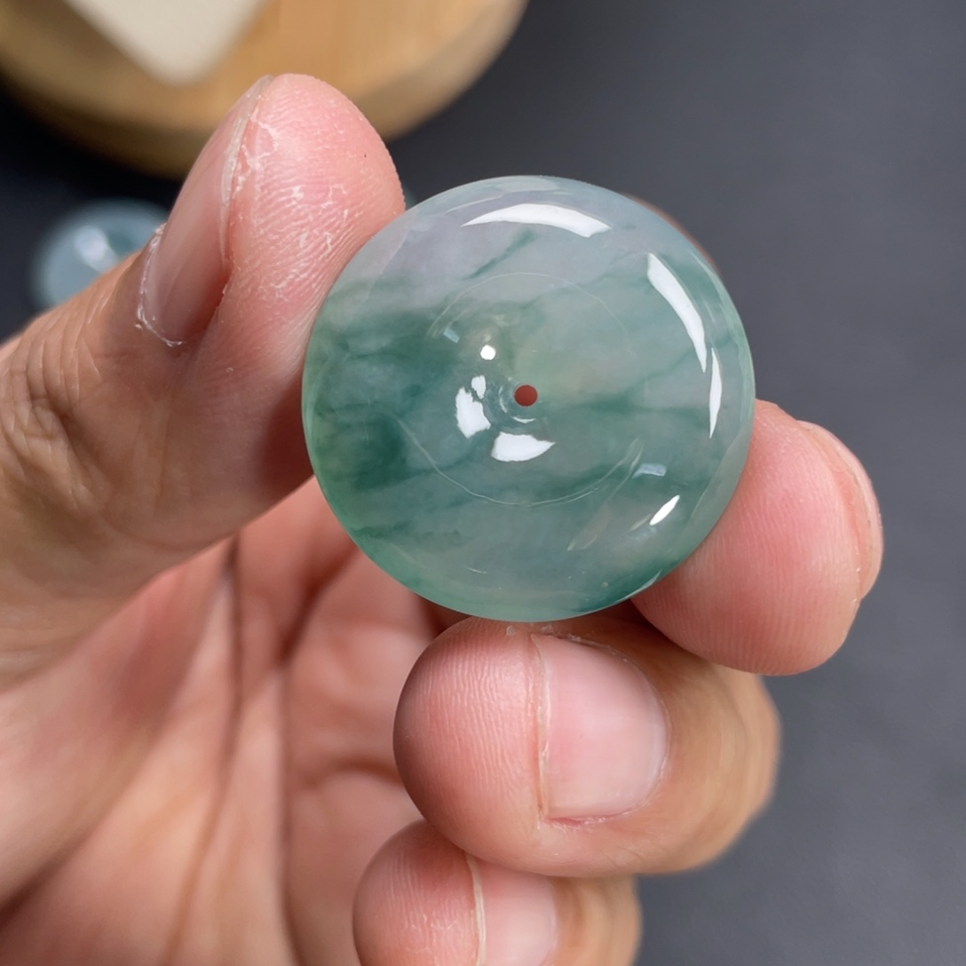 翡翠未镶嵌颈饰26.4+6.3