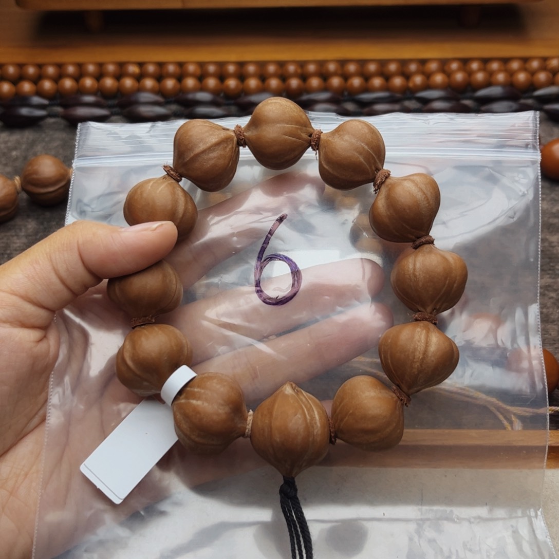 手串/手链橄榄核6号，2.3×2.2蜜桃臀