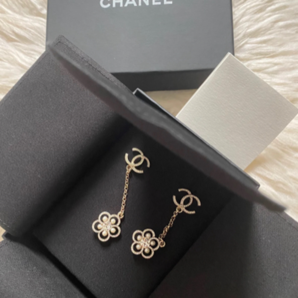 全新未使用 Chanel/香奈儿 Rose/香奈儿山茶花吊坠耳环