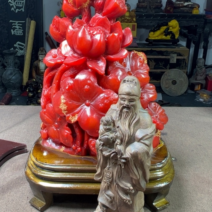 精品摆件工艺品等