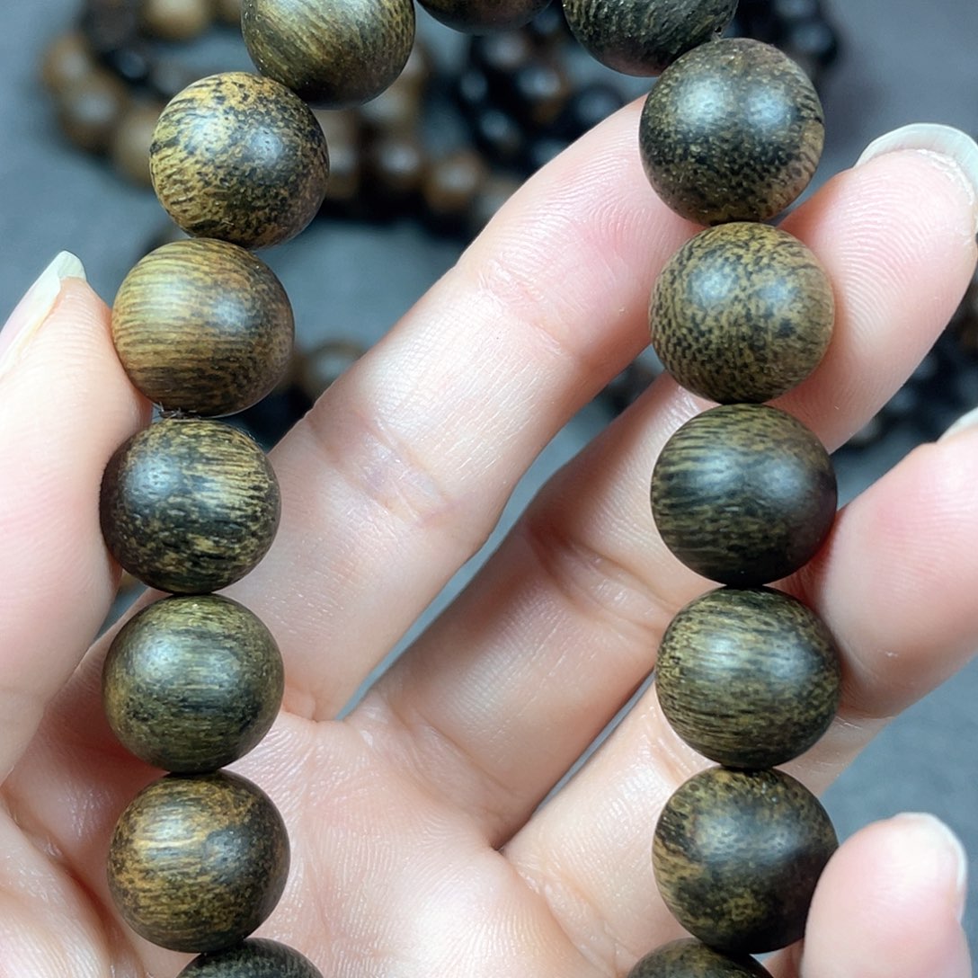 沉香手串芽庄白棋