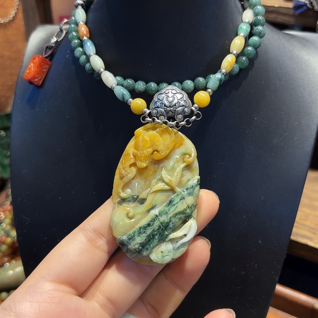 翡翠颈饰未镶嵌原创