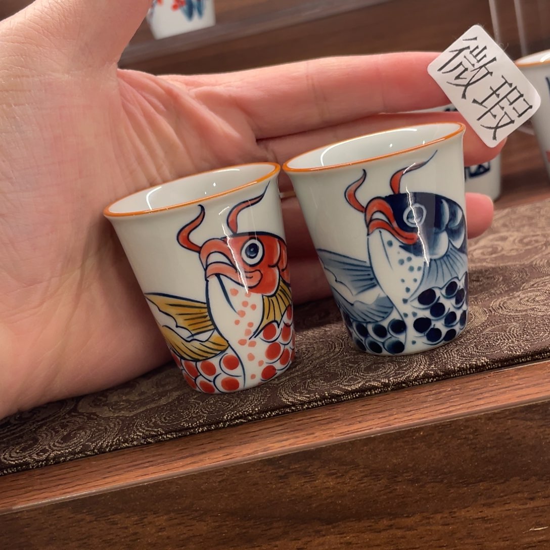 釉下手绘茶具微瑕