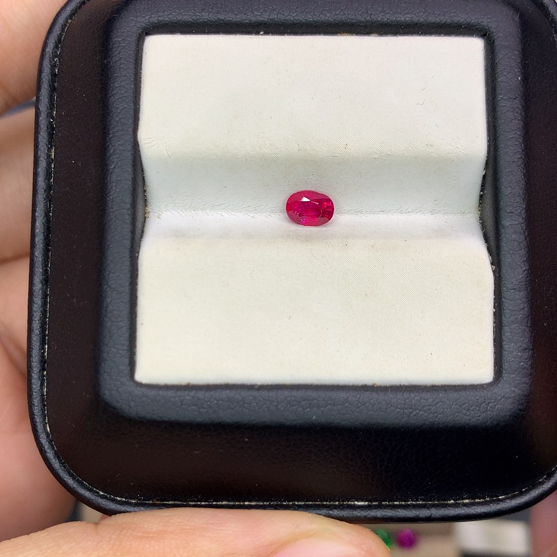 红宝石裸石37分无烧鸽血红