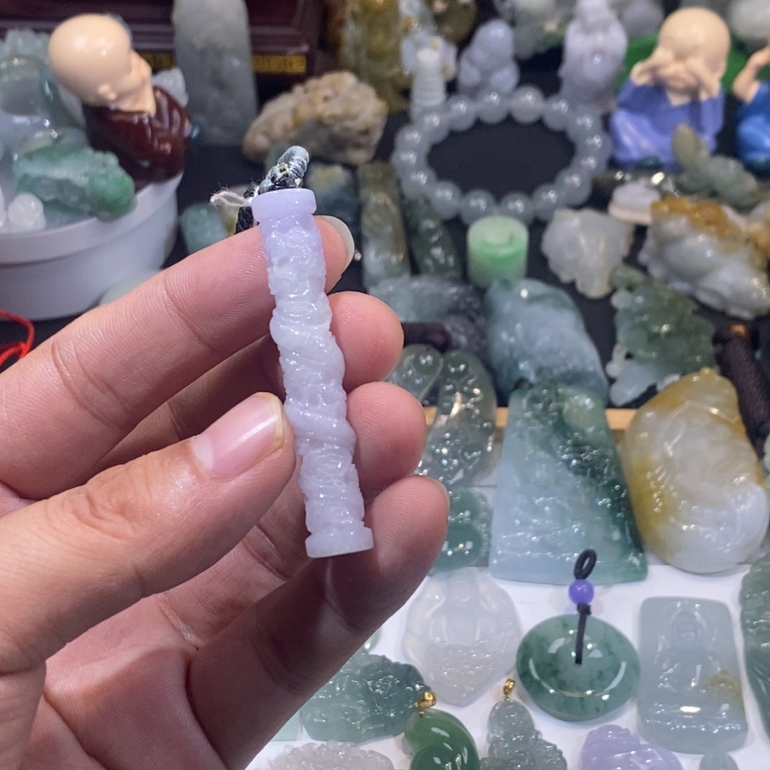 翡翠未镶嵌吊坠(不含链)龙柱