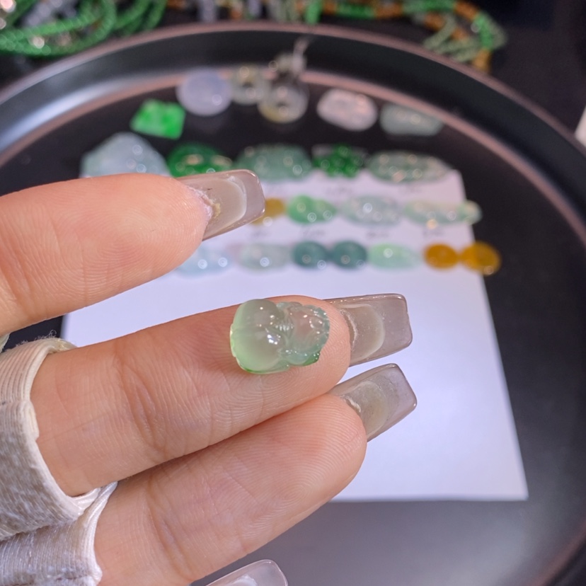 【闪购商品】翡翠挂件未镶嵌貔貅