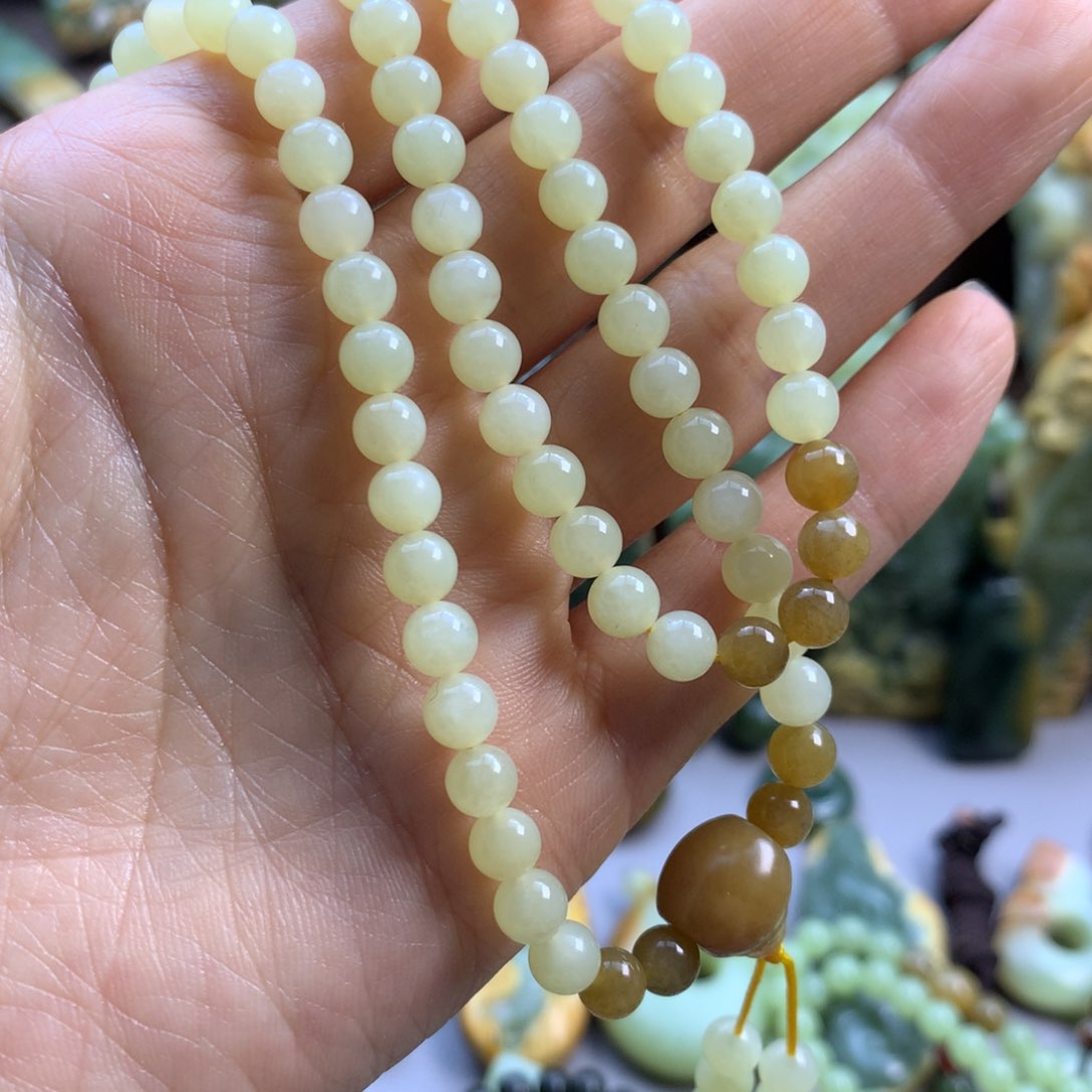 未镶嵌岫岩老玉（透闪石质玉）珠宝奇石君**下