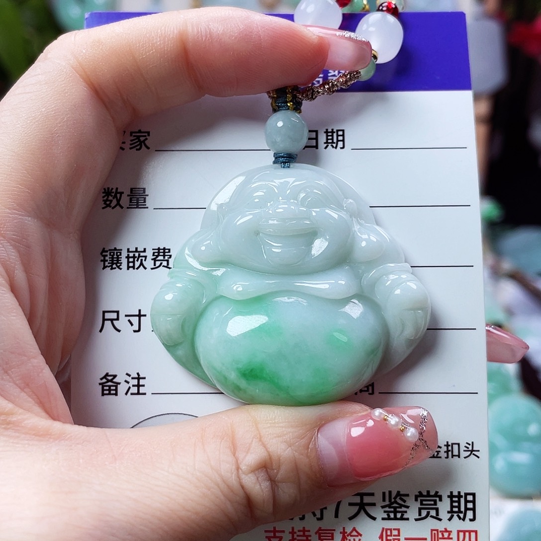 翡翠未镶嵌颈饰佛公23