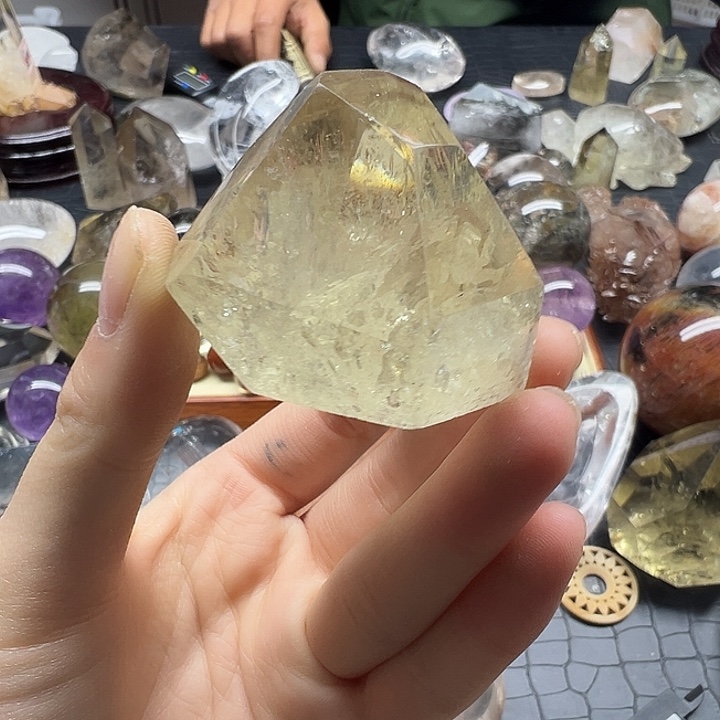 珠宝半成品水晶未镶嵌676水晶