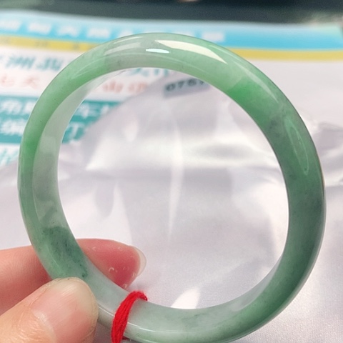 翡翠手镯未镶嵌0757号