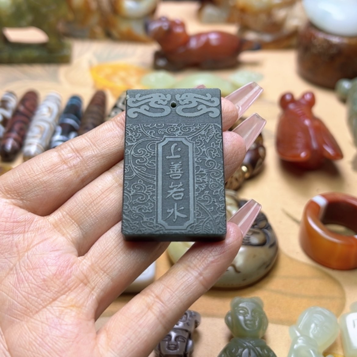 【闪购商品】蛇纹石玉颈饰未镶嵌