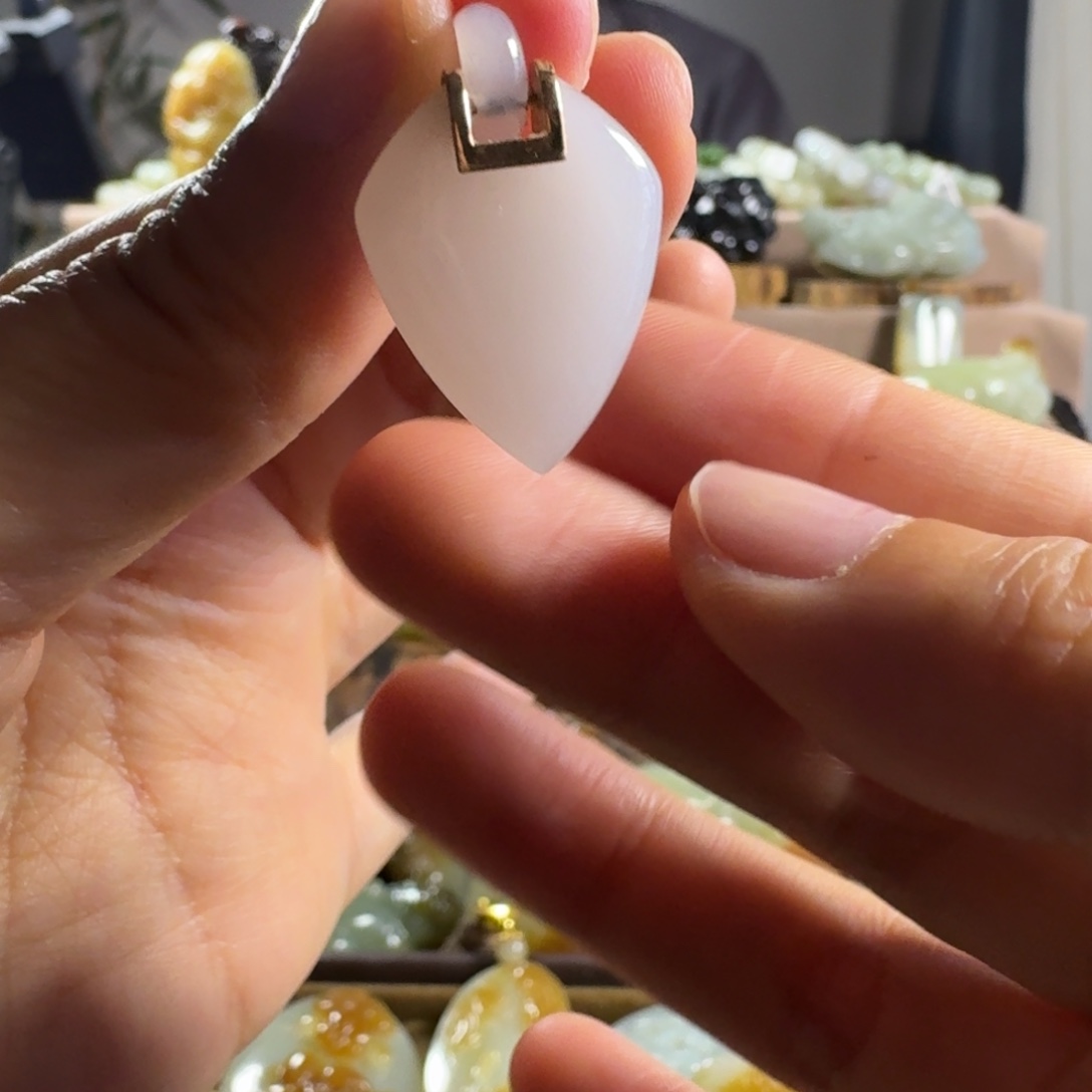 和田玉（糖玉）未镶嵌手链