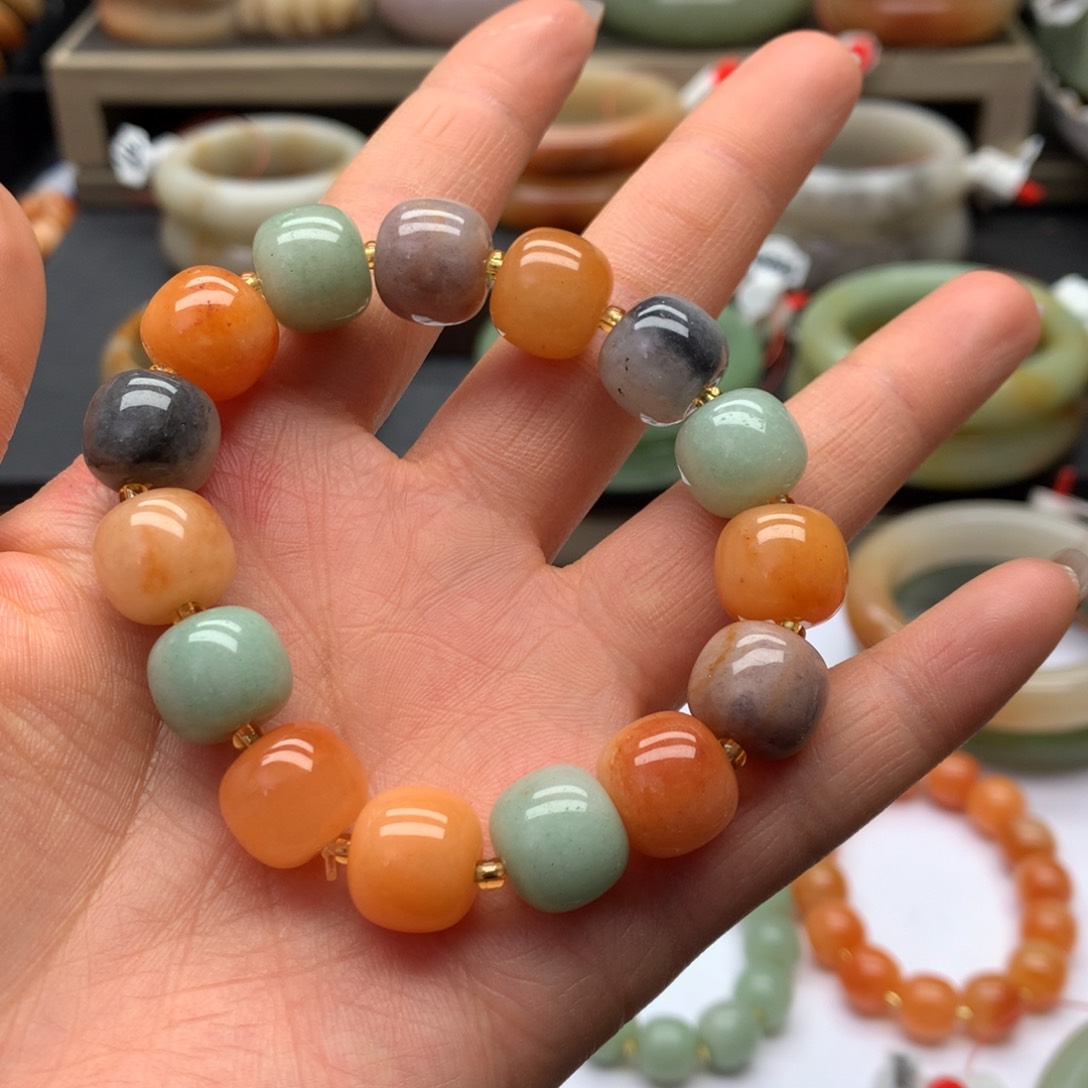 未镶嵌手镯石英质玉