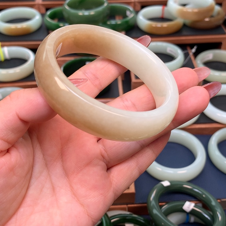 和田玉（青玉）5960圈口未镶嵌