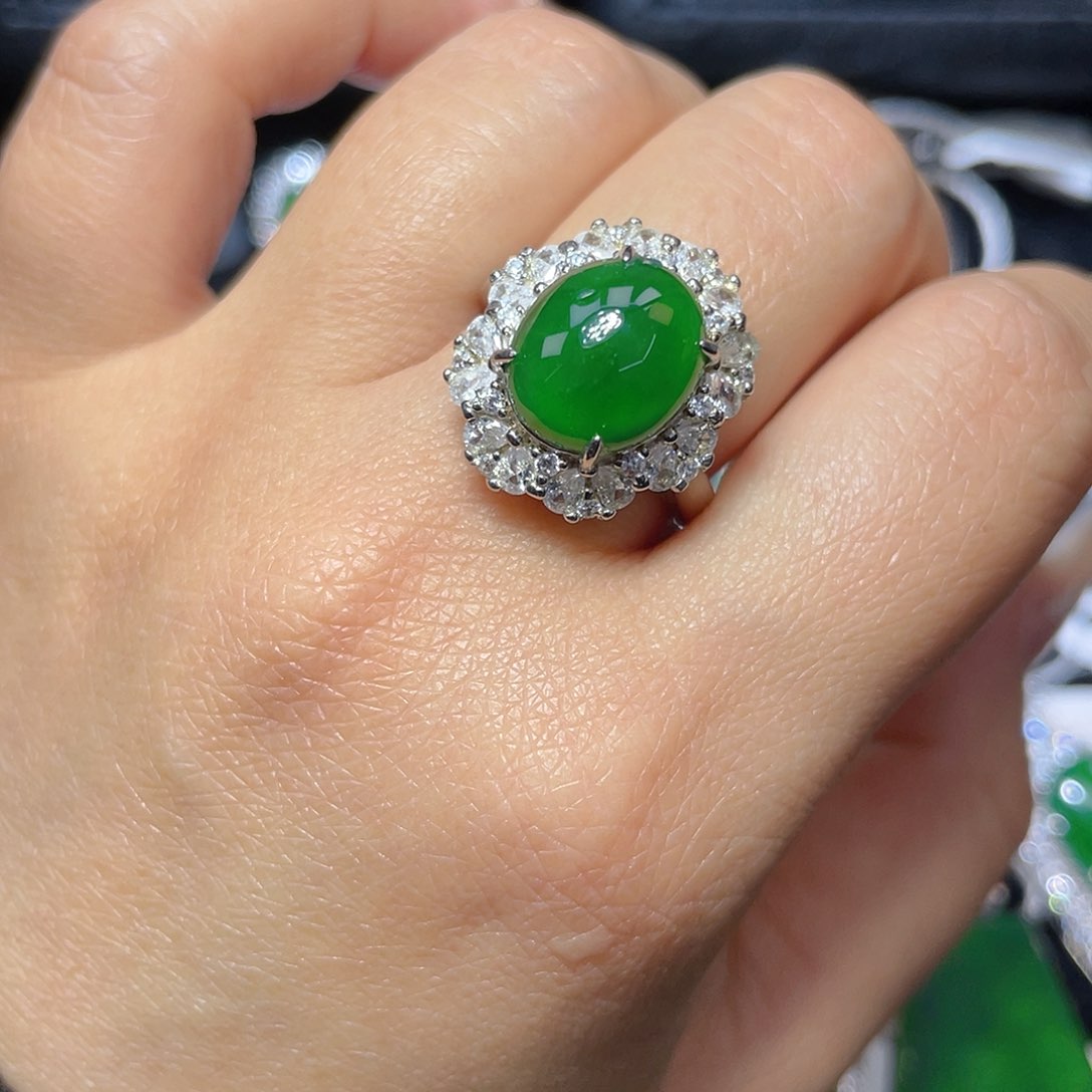 翡翠颈饰银S925镶嵌翡翠