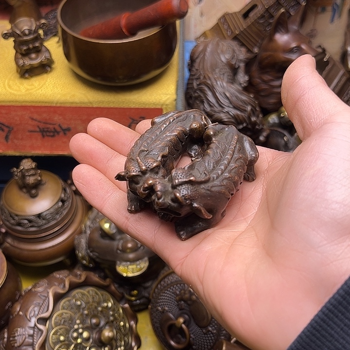 精美铜器点击下单