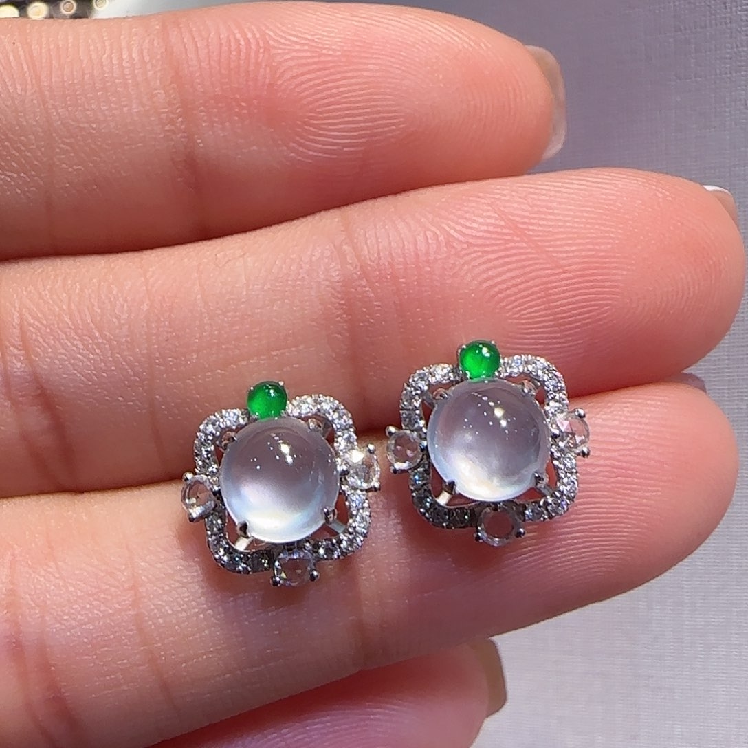 翡翠18K金镶嵌耳钉耳钉