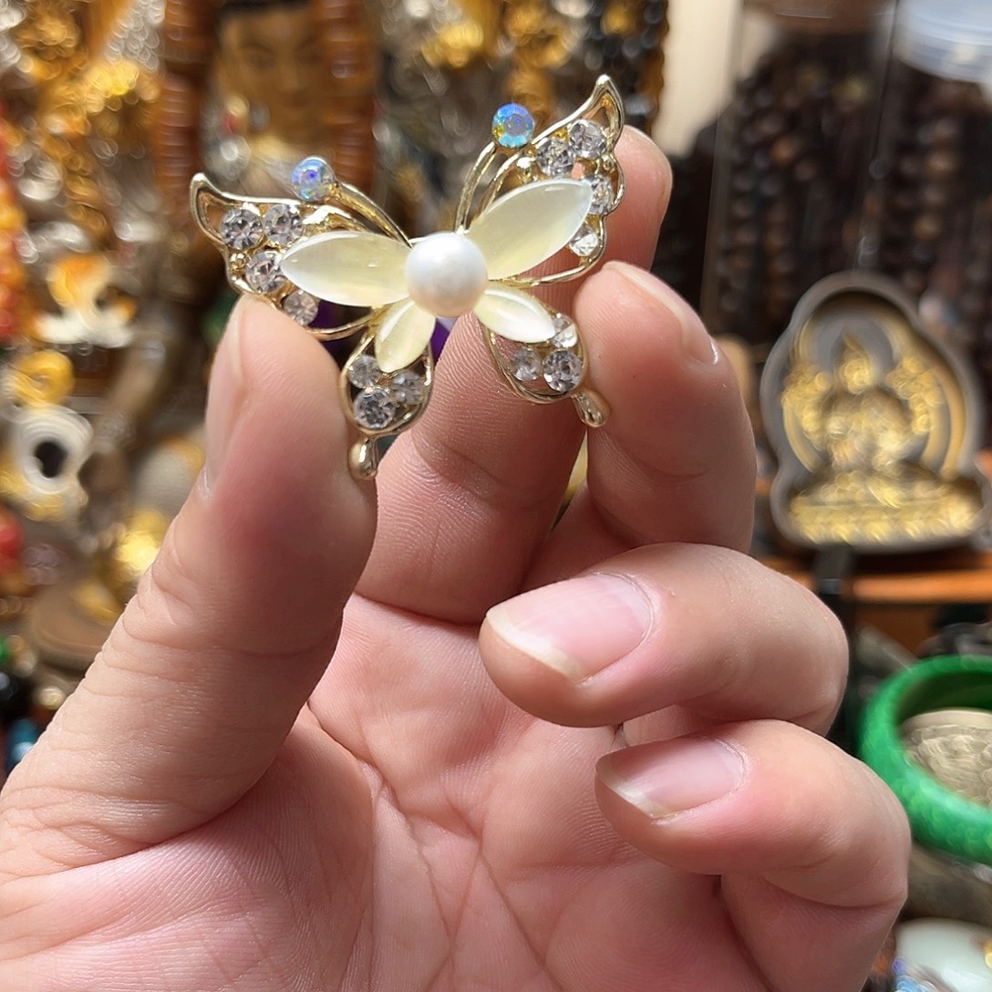 吊坠滴血莲花菩提