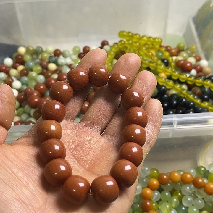 合金蛇纹石玉颈饰