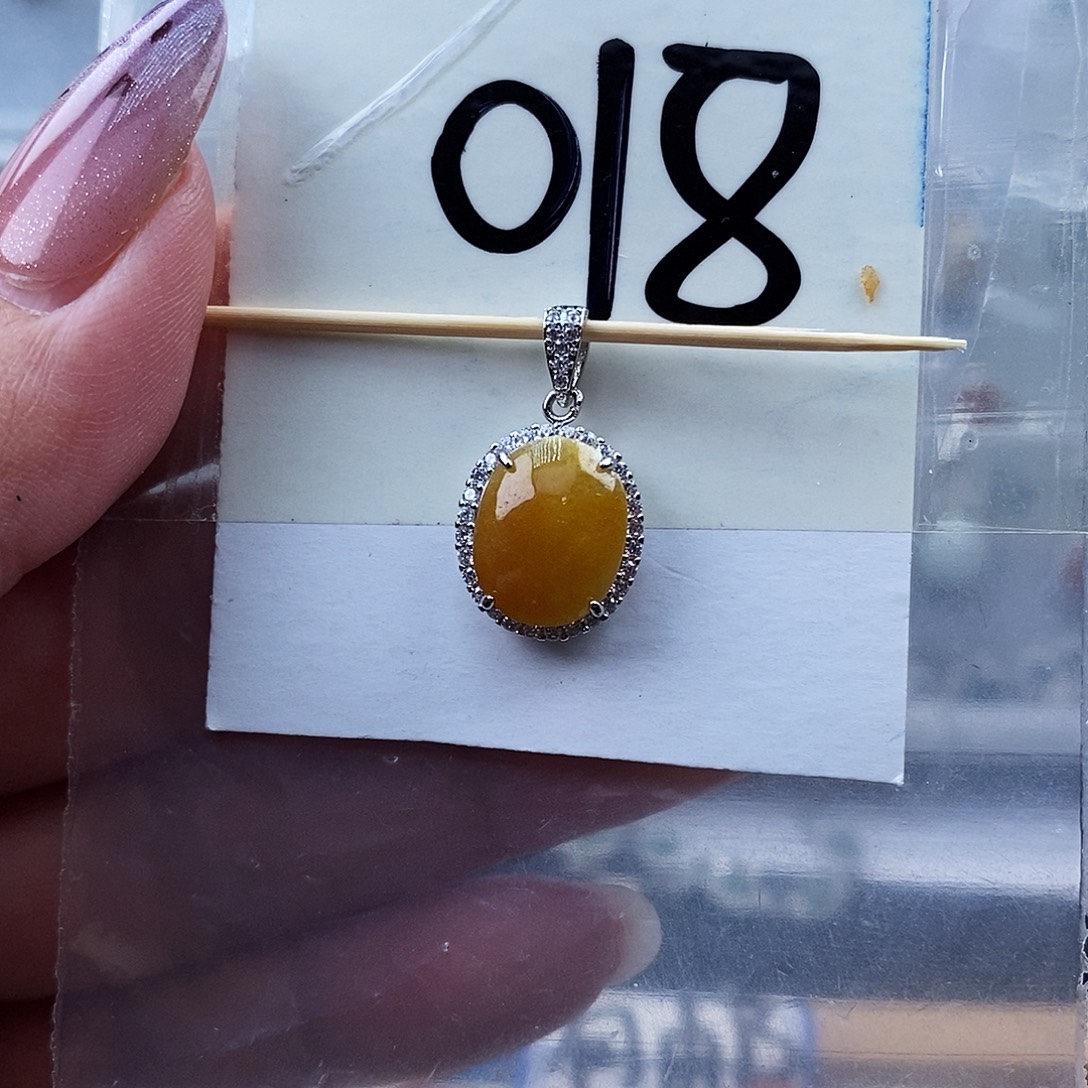 翡翠未镶嵌戒指缅甸