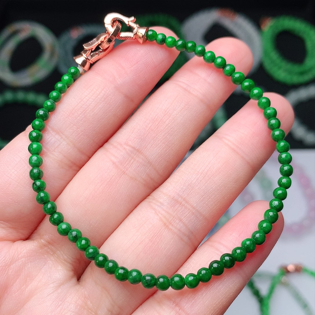 翡翠手链未镶嵌翡翠