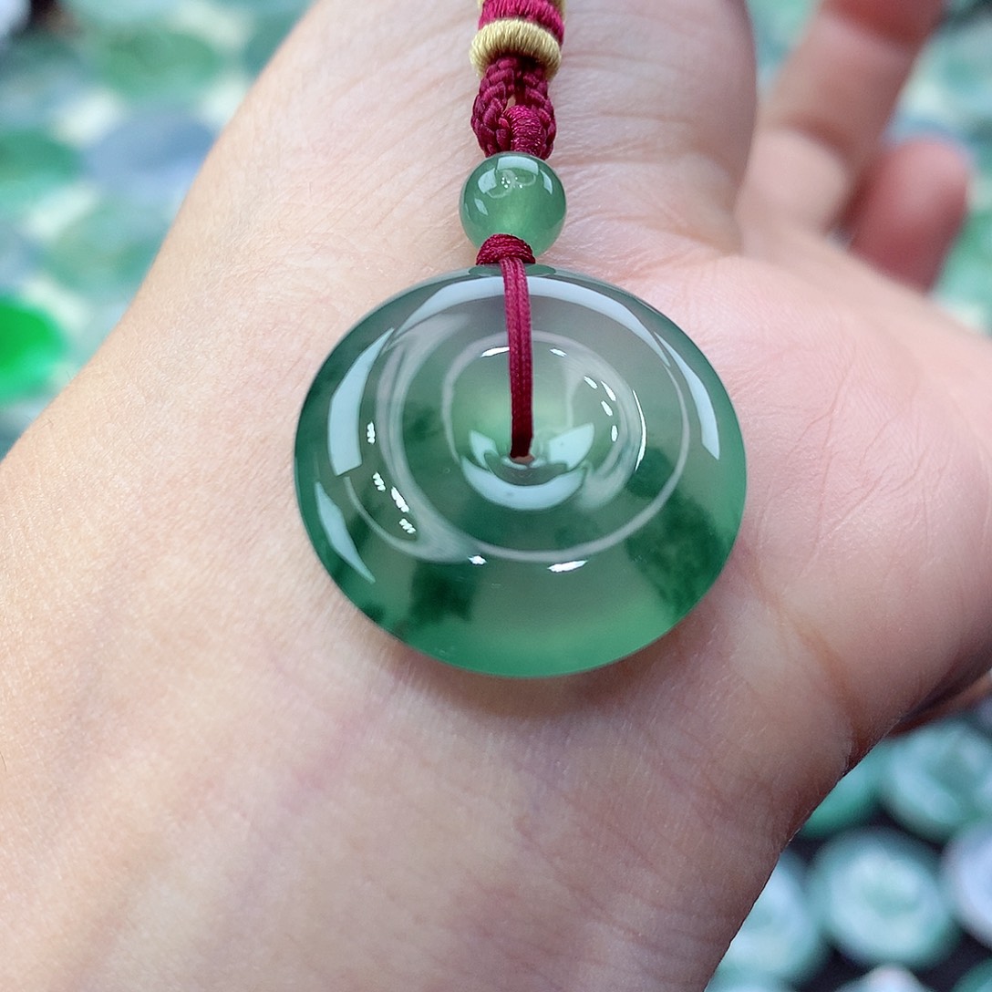 颈饰未镶嵌翡翠编号25。尺寸22.1-5.9