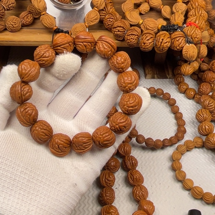 桃木9号链接桃核手串一个