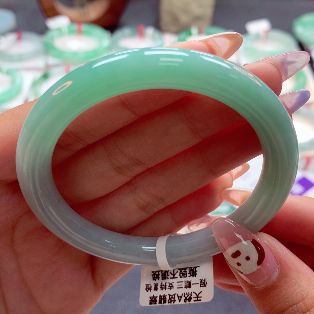 翡翠手镯未镶嵌56圆（26）42号