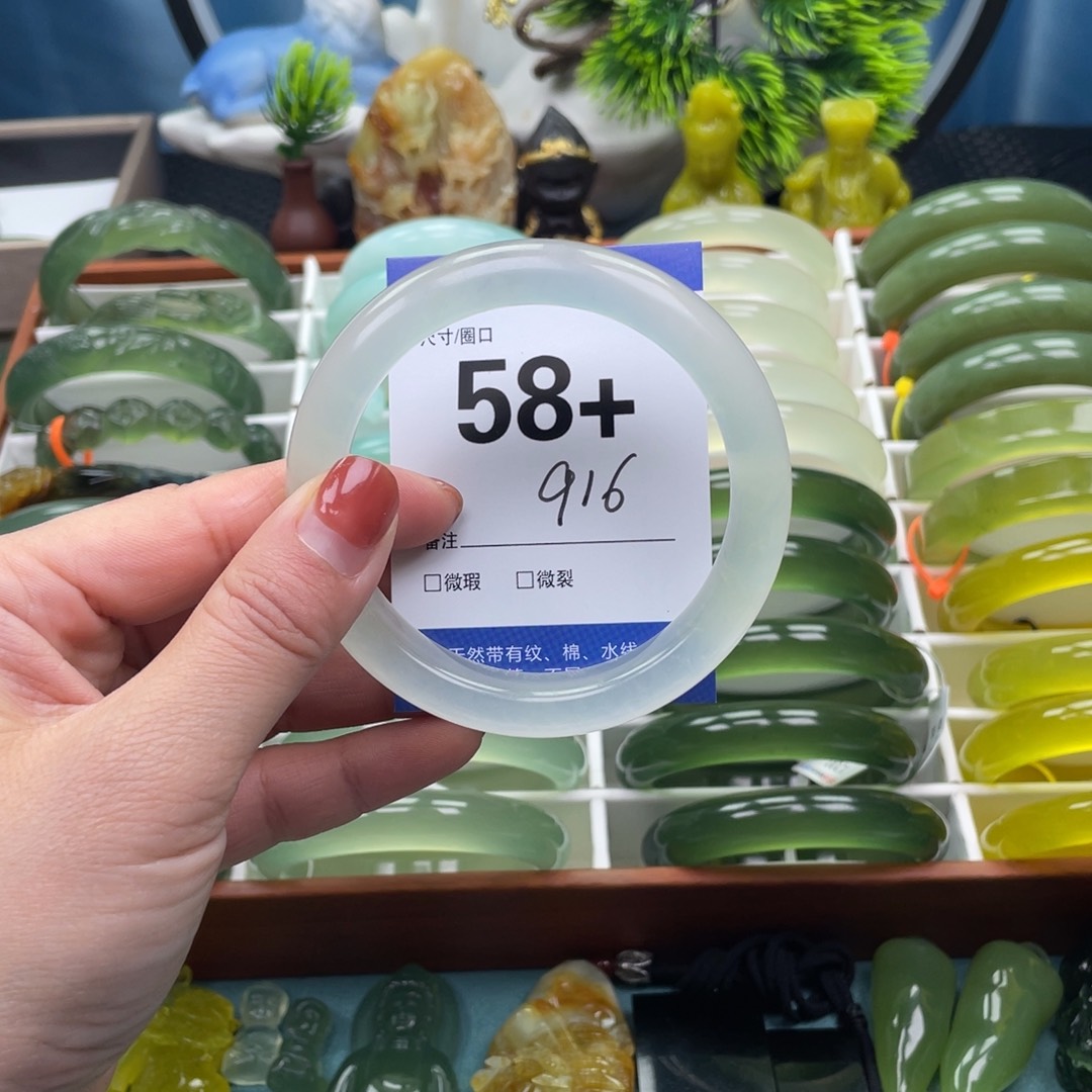 未镶嵌蛇纹石玉手镯朝****弦